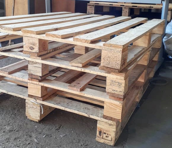 PALLET DE MADEIRA